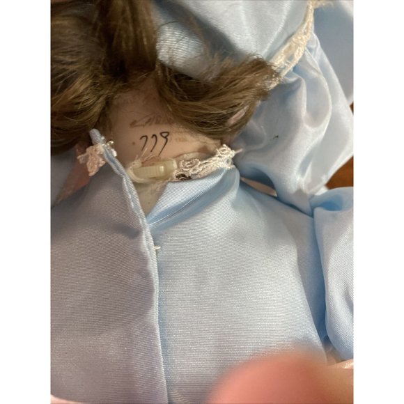 World Gallery Kimberly Ann COA no box - Picture 5 of 7